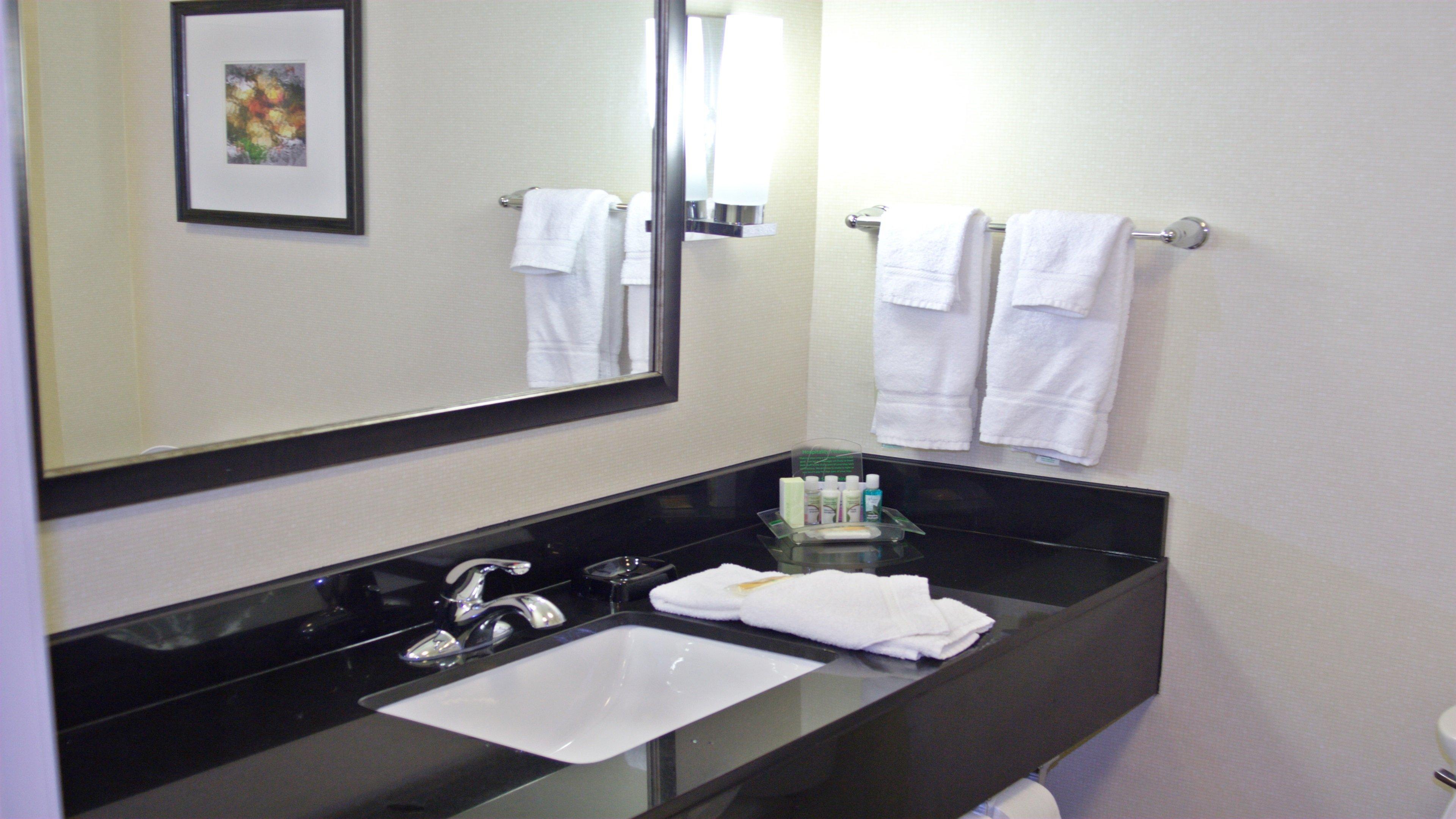 Holiday Inn Guin By Ihg Twin Экстерьер фото
